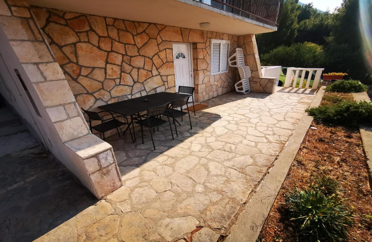 Arboreum Apartment