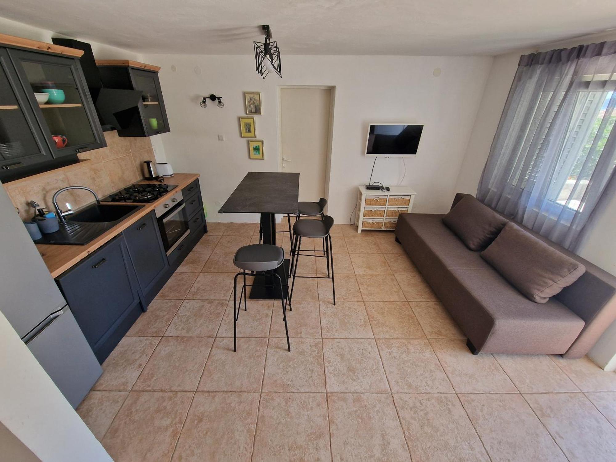 Arboreum Apartment